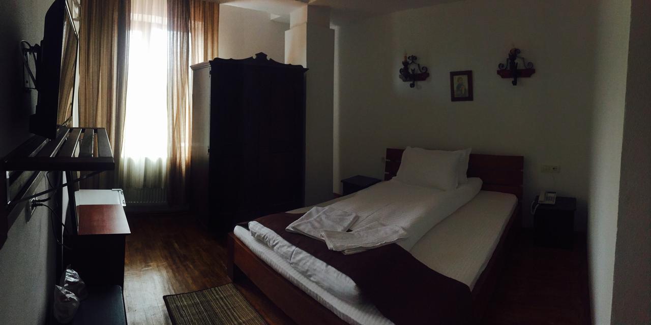 Hotel Casa Vlahilor Râmnicu Vâlcea 外观 照片